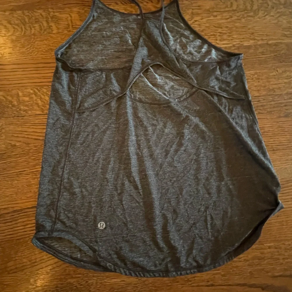 Lululemon tank - Picture 2 of 2